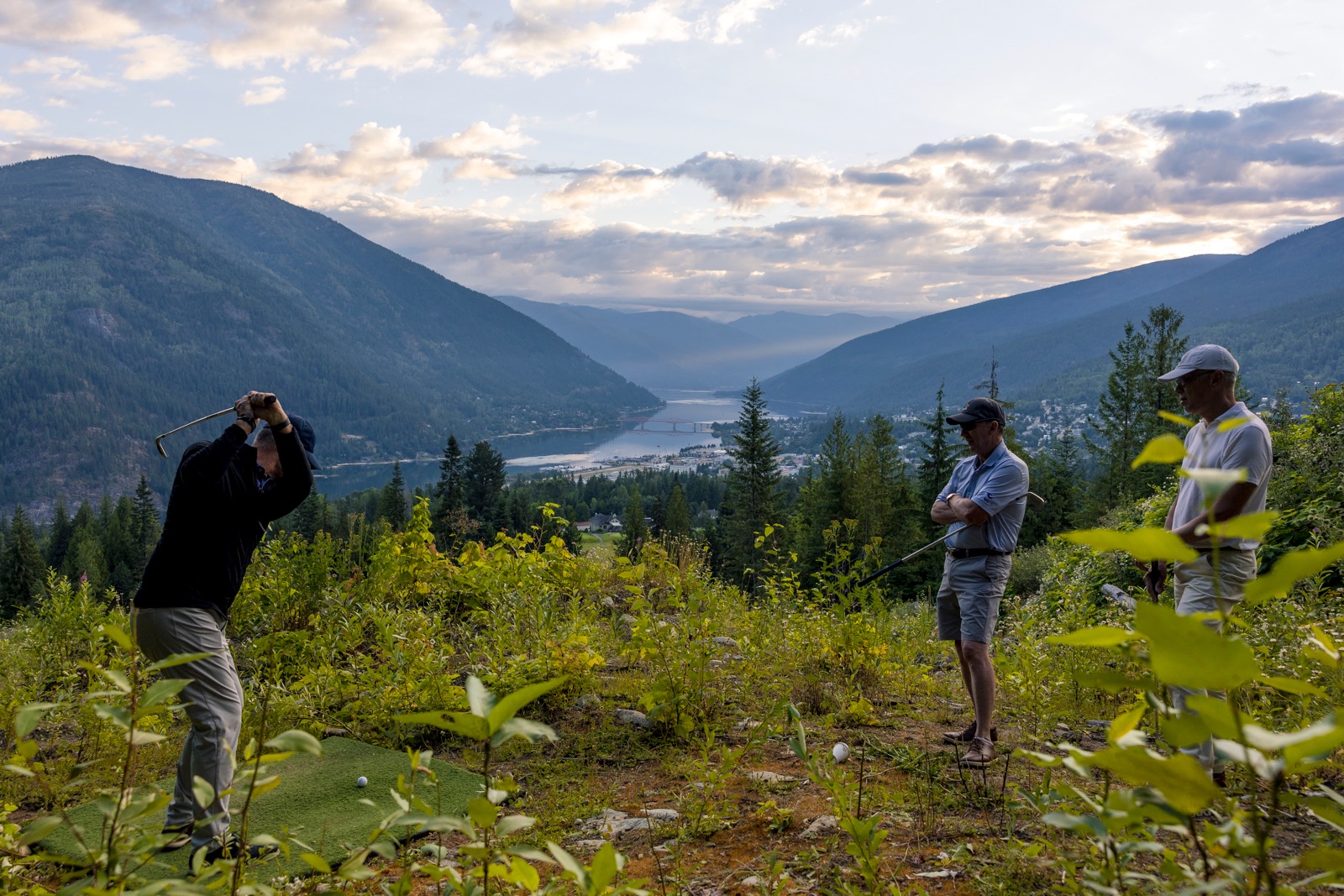 Jim McLaughlin, Doug Carrick and Graham Kwan reviewing the Hallō Nelson routing plan